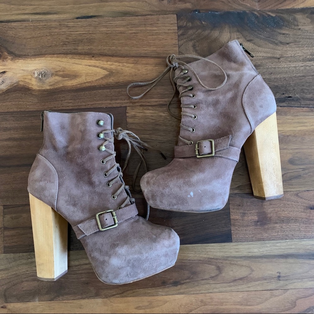 Steve Madden boots